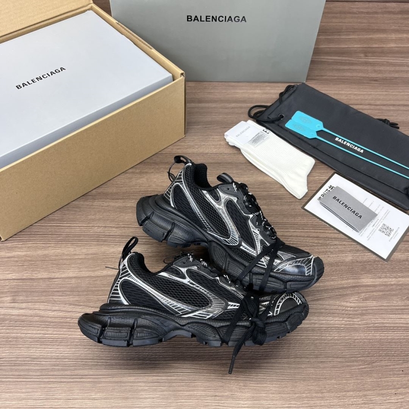 Ba1en*iaga track shoes